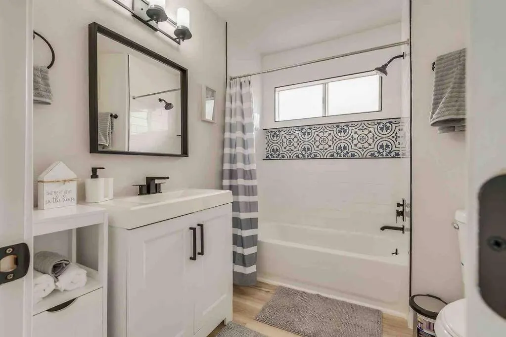 Apartment Cozy Home! 16 Min Away From Strip And Fremont Las Vegas